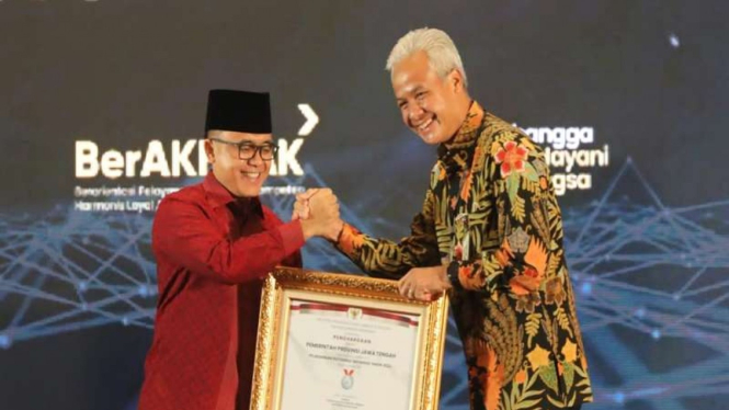 MenPAN-RB Abdullah Azwar Anas dan Gubernur Jawa Tengah Ganjar Pranowo
