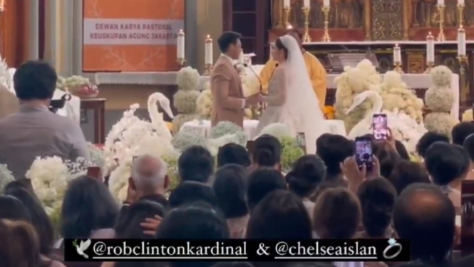 Pernikahan Chelsea Islan dan Rob Clinton