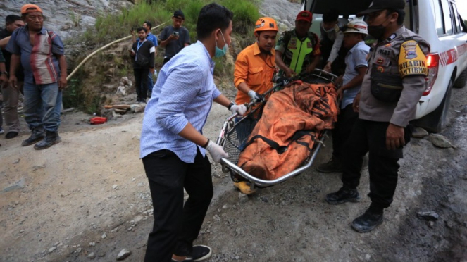 Seluruh Jenazah Korban Ledakan Tambang Batu Bara Diserahkan Ke Keluarga