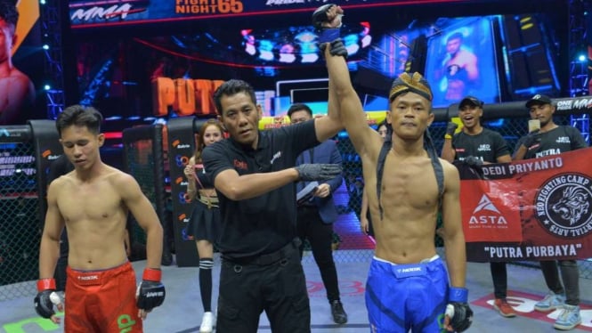Satria Trisakti vs Dedi Priyanto di Fight Night 65 One Pride MMA ANTV