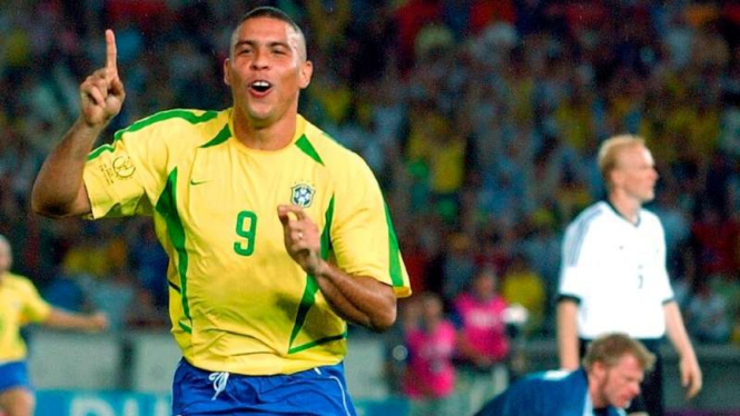 Legenda Timnas Brasil, Ronaldo