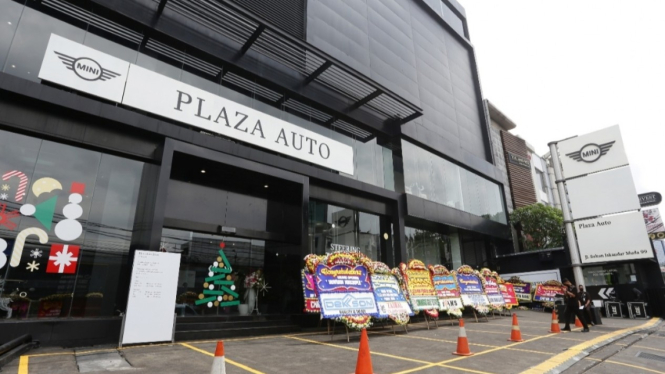 Resmi dibuka Showroom Mobil MINI Asia di Jakarta