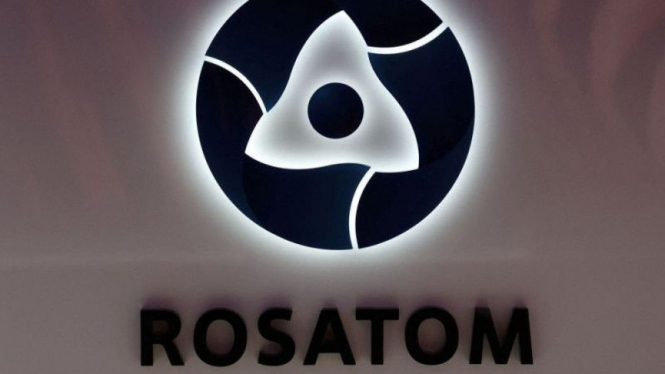 Logo badan nuklir negara Rusia Rosatom. 