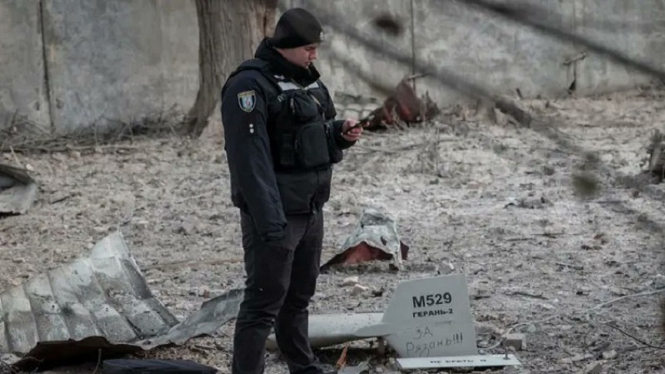 Militer Ukraina menembak jatuh drone Kamikaze Shahed-136 Rusia buatan Iran
