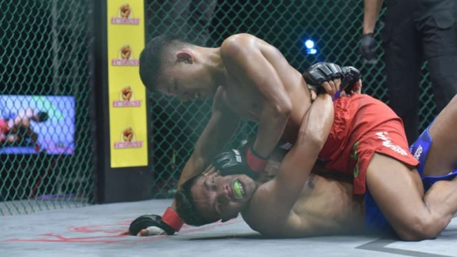 Riyan Hamonongan vs Mirwandi Arisnako di Fight Night 65 One Pride MMA