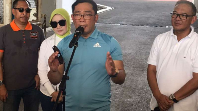 Gubernur Jawa  Barat Ridwan Kamil saat meluncurkan aplikasi Jabar Super Apps.