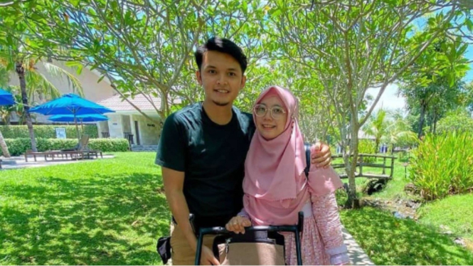 Dodi Hidayatullah dan mantan istrinya Auliya Fadilah 