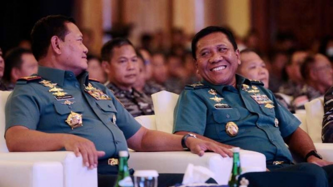 VIVA Militer: Wakasal Laksdya Ahmadi Heri bersama Panglima TNI Yudo Margono