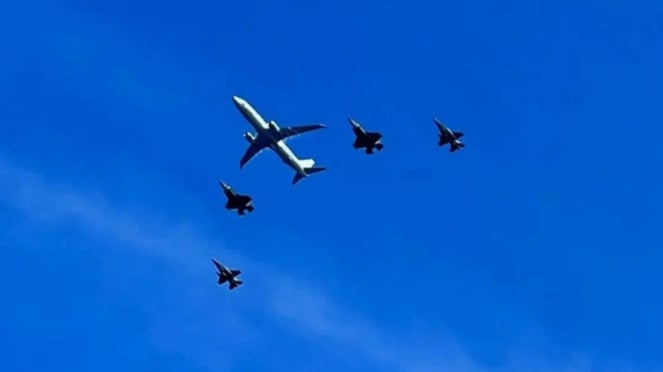 Militar Via: la Fuerza Aérea Observó la Fuerza Aérea Militar F-3 de F-3 de American F-Figh