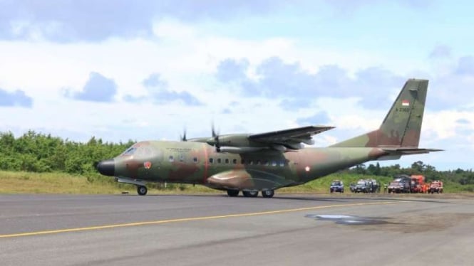 VIVA Militer: Pesawat CN-235 TNI AU alami kecelakaan di Bandara Wamena