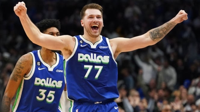 Luka Doncic saat Dallas Mavericks melawan New York Knicks