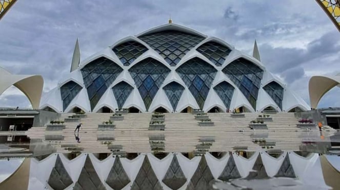 Masjid Raya Al Jabbar Provinsi Jabar