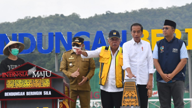 Presiden Jokowi meresmikan bendungan Beringin Sila, NTB