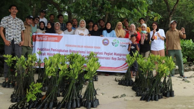 CCEP Indonesia makes mangrove activist training in thousand island