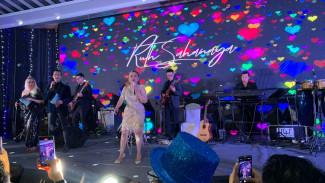FOTO: Konser Ruth Sahanaya Meriahkan Pergantian Malam Tahun Baru