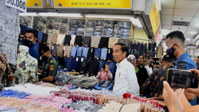 Presiden Jokowi tinjau pasar Tanah Abang