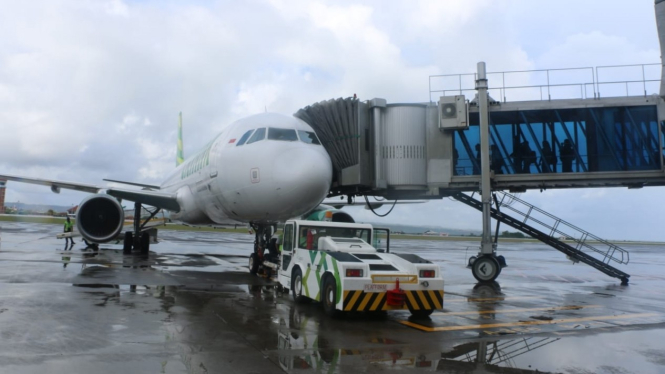 Pesawat terdampak cuaca buruk Bandara Ngurah Rai Bali