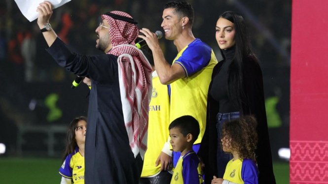 Georgina Rodriguez saat temani Ronaldo di klub barunya. Al Nassr
