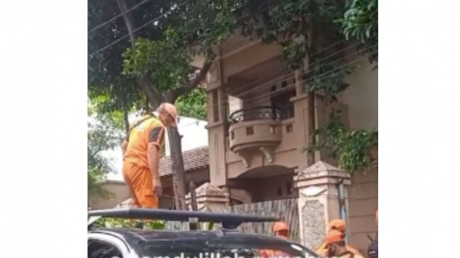 Potret Rumah Mewah Ibu Eny Dan Tiko Yang Terbengakalai Kini Sudah ...