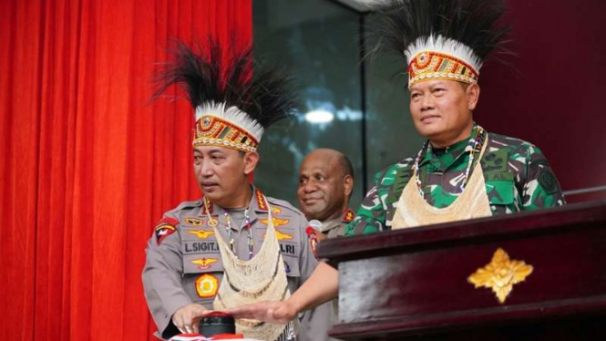 Kapolri Jenderal Listyo Sigit Prabowo dan Panglima TNI Laksamana Yudo Margono