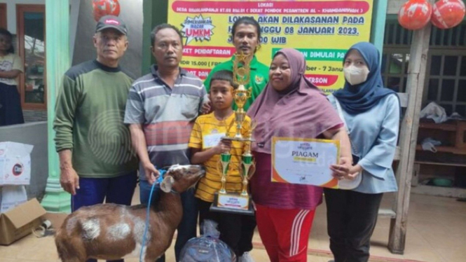 Bocah di Sidoarjo menangkan lomba lato-lato