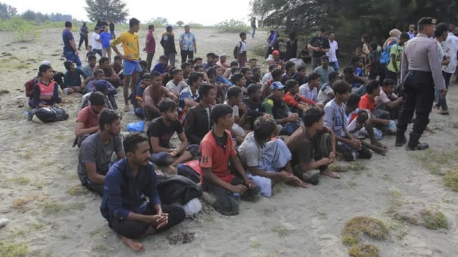 Ratusan pengungsi Rohingya mendarat lagi di Aceh.