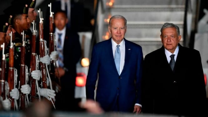 Presiden Amerika Serikat (AS) Joe Biden dan rekannya dari Meksiko Andres Manuel Lopez Obrador.