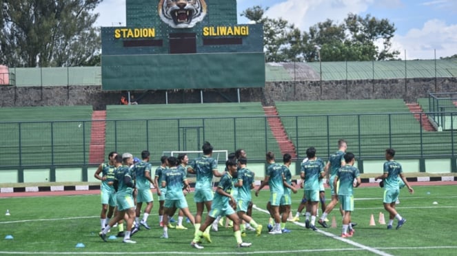 Persib menjalani latihan
