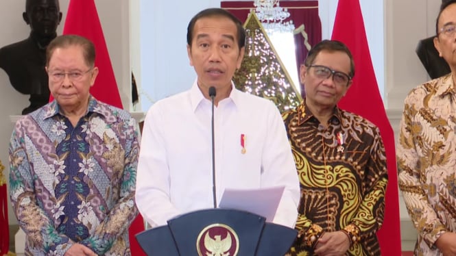 Konferensi pers Presiden Jokowi di Istana Keprsidenan
