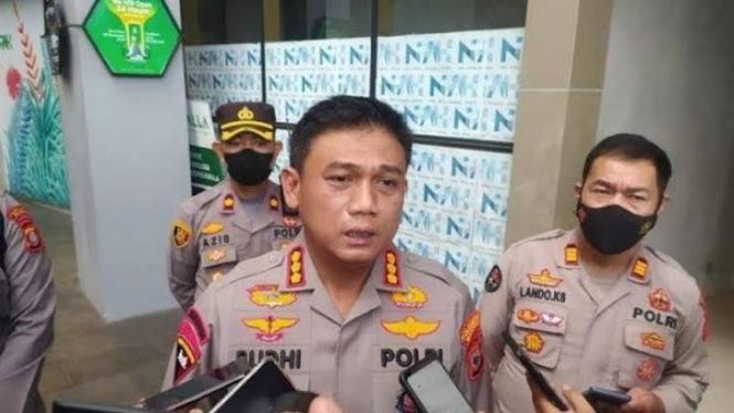 Kapolrestabes Makassar, Kombes Pol Budhi Haryanto bersama Kasi Humas Polrestabes