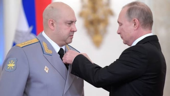 VIVA Militer: Jenderal Sergey Surovikin dan Vladimir Putin