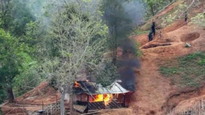 VIVA Militer: Kamp pemberontak dihancurkan junta militer Myanmar