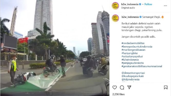 Viral! Kecelakaan di Sudirman, Pria Berpakaian Dinas TNI Tendang Pemotor.