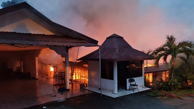 Kebakaran di rumah dinas Kapolda Papua Irjen Pol Mathius D Fakhiri.