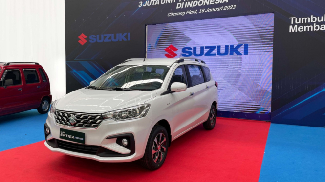 VIVA Otomotif: All New Suzuki Ertiga Hybrid produksi ke-3 juta unit.