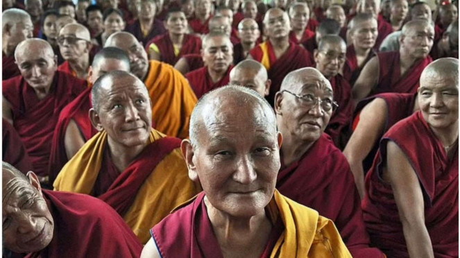 Ilustrasi biksu Tibet.