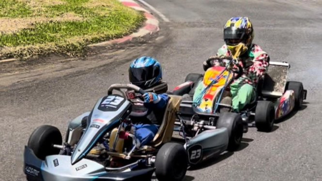 Aksi Bocah usia 2 tahun latihan gokart di Sirkuit Sentul, Bogor