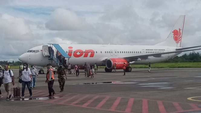 Pesawat Lion Air menabrak garbarata di Bandara Mopah, Merauke
