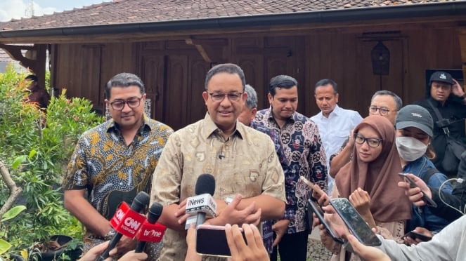 Tim kecil dari Nasdem, Demokrat, PKS serta Anies Baswedan bertemu. 