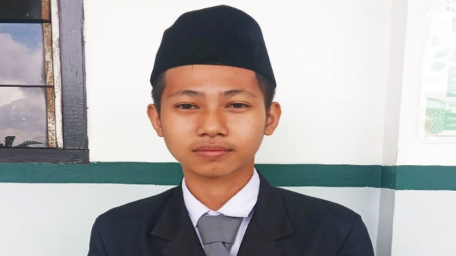 Siswa SMA Unggulan Al Azhar Medan Rafid Gitnen Sembiring  