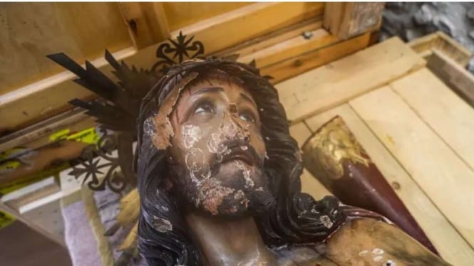 Patung Yesus yang dirusak oleh warga AS
