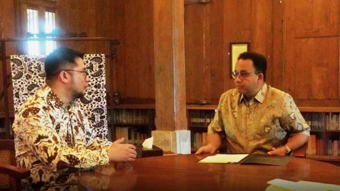 Ketua Umum Partai Ummat Ridho Rahmadi menemui mantan gubernur DKI Jakarta Anies Baswedan di Jakarta pada Jumat, 3 Februari 2023.