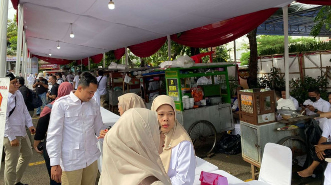 Suasana di HUT ke-15 Partai Gerindra di DPP Gerindra, Ragunan Jaksel Suasana di HUT ke-15 Partai Gerindra di DPP Gerindra, Ragunan Jaksel