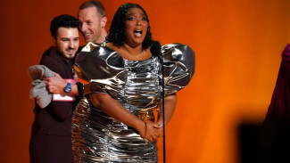 Kalahkan Beyonce dan Harry Styles, Musisi Lizzo Sabet Record of the Year Grammys 2023