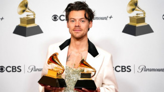 Harry Styles Nangis Menang Album of The Year Grammy 2023