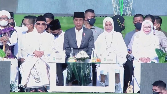 Presiden Jokowi menghadiri Harlah 1 Abad NU di Sidoarjo, Jawa Timur