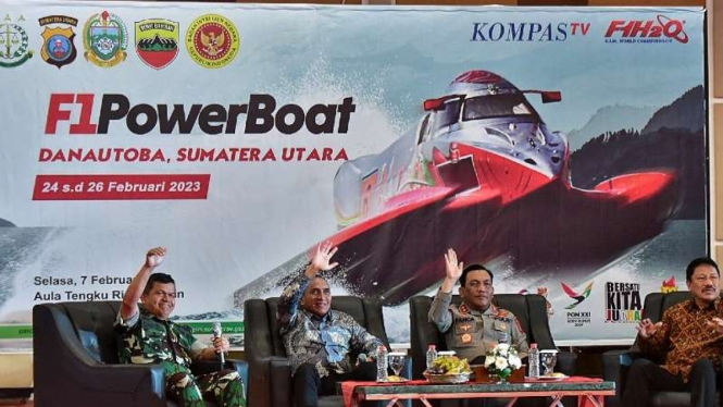 Gubernur Sumut Edy Rahmayadi saat konferensi pers F1 Power Boat