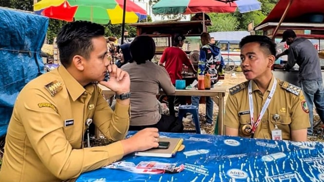 Wali Kota Solo Gibran Rakabuming Raka dengan Bupati Kendal Dico M Ganinduto.