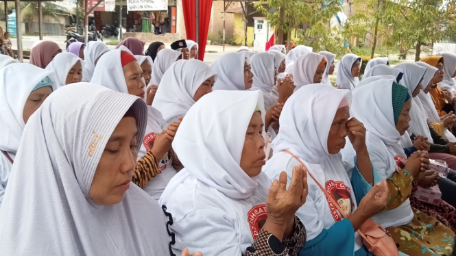 Relawan Ganjar Sumatera Utara (Sumut) menggelar kegiatan istigasah
