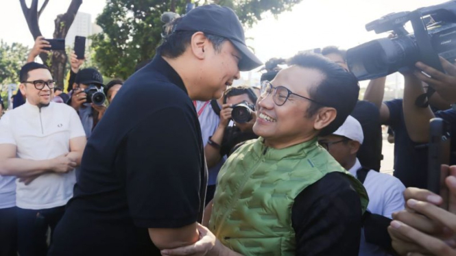 Ketum Golkar Airlangga Hartarto bertemu dengan Ketum PKB Cak Imin di Senayan